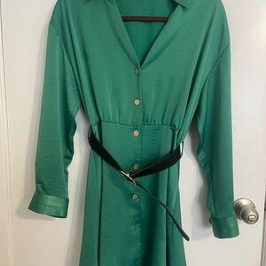 Elegant Green Button-Down Dress